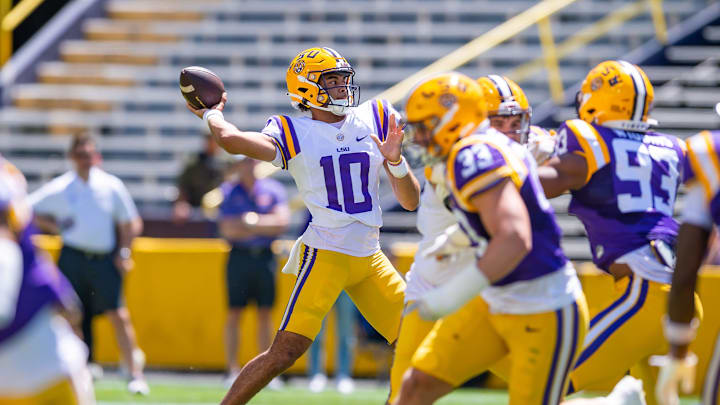 LSU 3-star transfer quarterback Rickie Collins has committed to 'Cuse. The Syracuse football QB room for 2025 is talented.