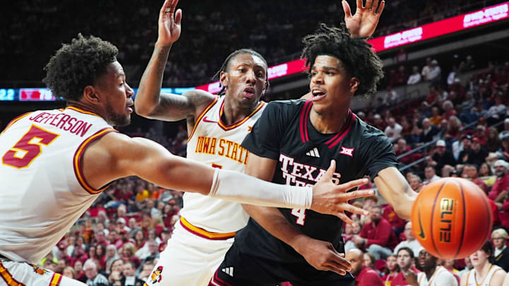 Iowa State Cyclones forward Joshua Jefferson (5) and guard Tyeree Bryan (1) 