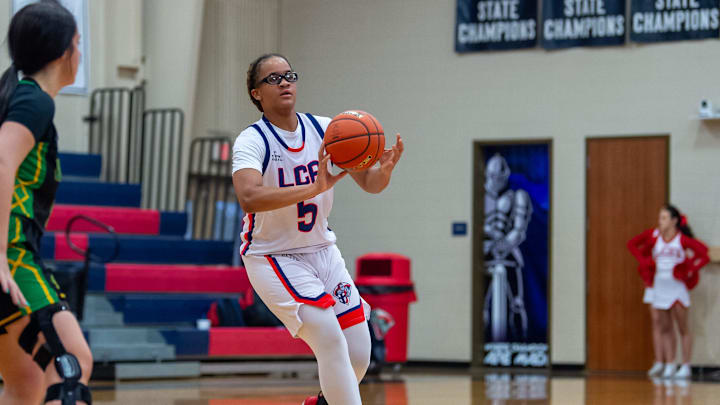 Lafayette Christian junior Kaliyah Samuels recently scored her 1,000th career point. Lafayette Christian junior Kaliyah Samuels recently scored her 1,000th career point.