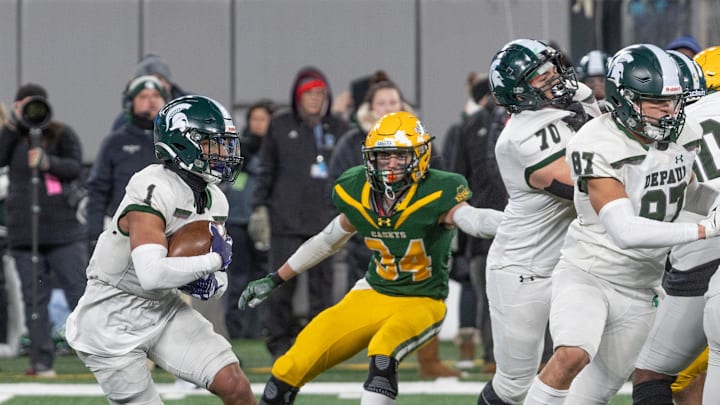 DePaul Nolan James Jr. tries to work his way out of backfield. Red Bank Catholic Football vs. DePaul in NJSIAA Non-Public B Championship game at Met Life Stadium on November 28, 2023.