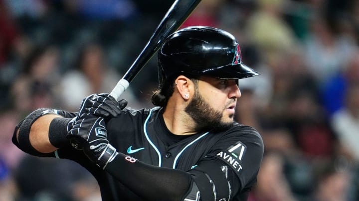 Arizona Diamondbacks Eugenio Suarez (28) bats against the New York Mets in the second inning at Chase Field in Phoenix on Aug. 29, 2024.