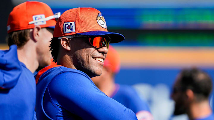 New York Mets Juan Soto participates during the first day of a full-squad workout during Spring Training at Clover Park on Monday, Feb. 17, 2025, in Port St. Lucie. New York Mets Juan Soto participates during the first day of a full-squad workout during Spring Training at Clover Park on Monday, Feb. 17, 2025, in Port St. Lucie.
