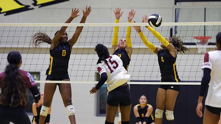 Who is the best middle blocker in Oregon high school volleyball in 2024?