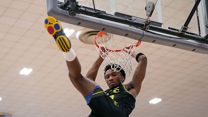 Darryn Peterson of Prolific Prep finishes a dunk during the first half against Long Island Lutheran (N.Y.) in quarterfinals of the Chipotle Nationals.