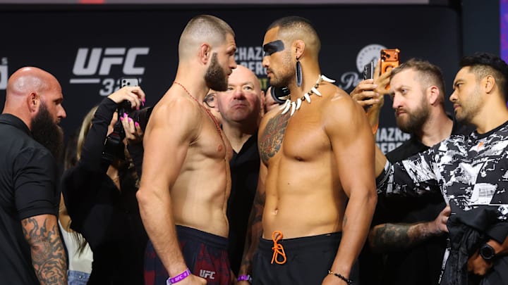 Prochazka y Ulberg hacen un cara a cara en la ceremonia de pesaje