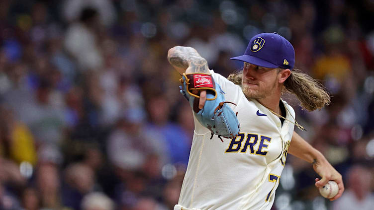 Minnesota Twins v Milwaukee Brewers