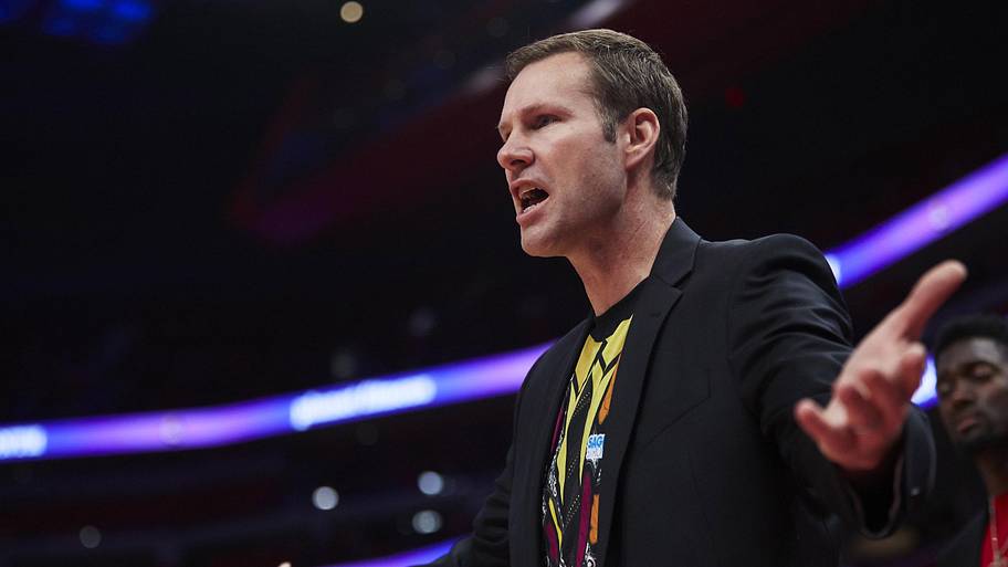 Chicago Bulls head coach Fred Hoiberg reacts to a call in the second half against the Detroit Pistons.