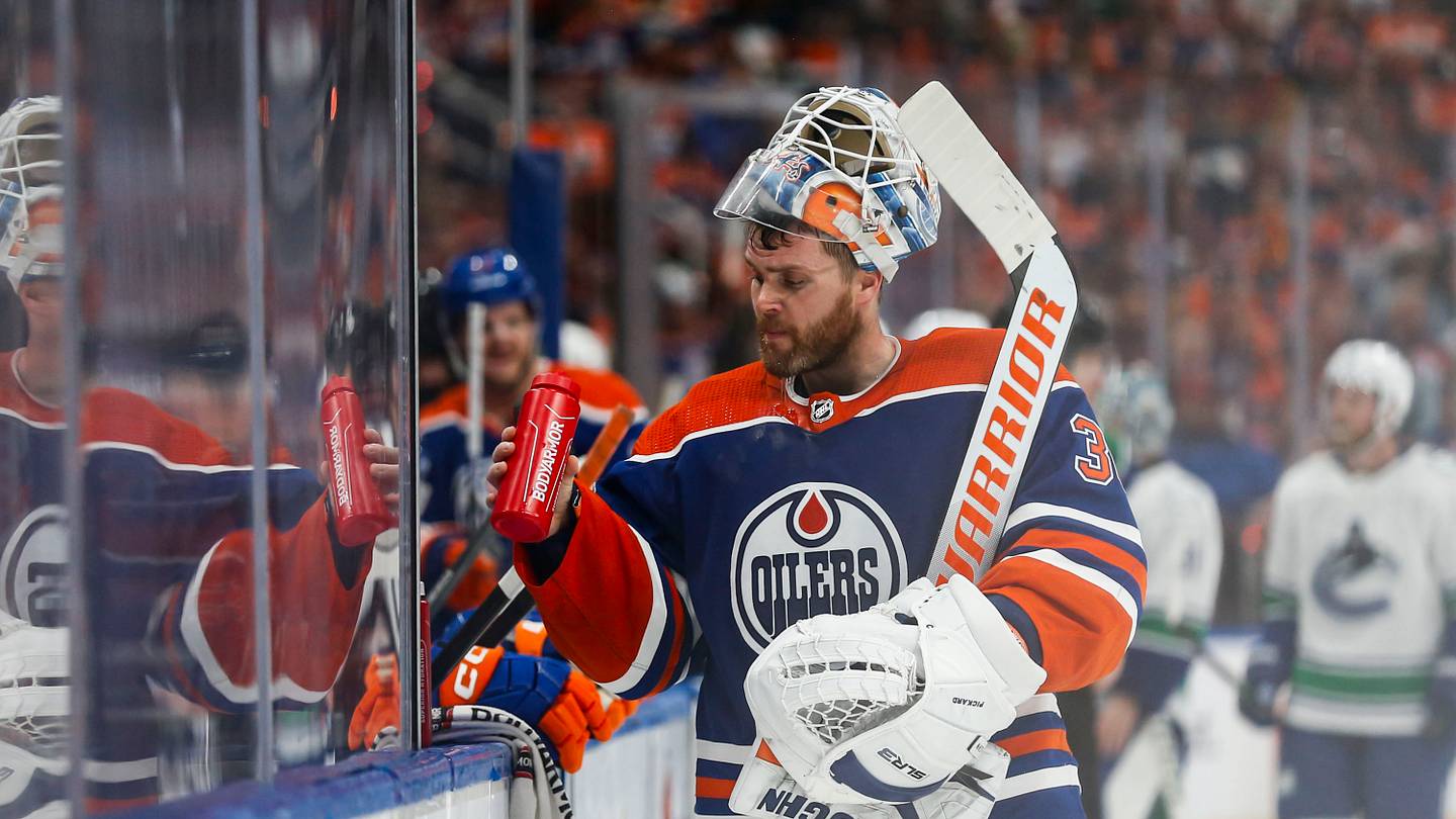 Oilers must make sure they use Calvin Pickard in WCF versus Stars - Vimarsana News