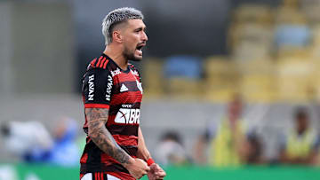Arrascaeta foi o grande nome da noite no Maracanã
