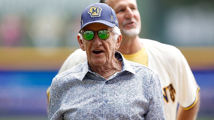 Milwaukee Brewers announcer Bob Uecker