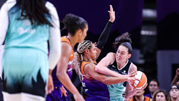 New York Liberty v Phoenix Mercury - Game One