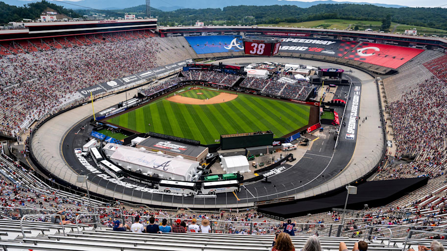 The Braves and Reds face off in the MLB Speedway Classic held at Bristol Motor Speedway. | Brianna Paciorka/News Sentinel / USA TODAY NETWORK via Imagn Images