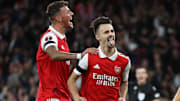 Os Gunners assumiram a primeira colocação do grupo A, mesmo com um jogo a menos