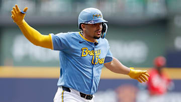 Cincinnati Reds v Milwaukee Brewers