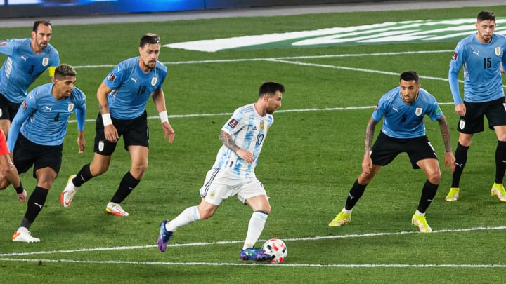Lionel Messi vs Uruguay Lionel Messi vs Uruguay