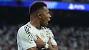 D'un doublé sur penalty, Kylian Mbappé sort le Real Madrid du pétrin contre l'OM. 