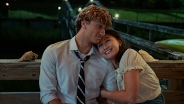 Belly (Lola Tung) and Jeremiah (Gavin Casalegno) in THE SUMMER I TURNED PRETTY