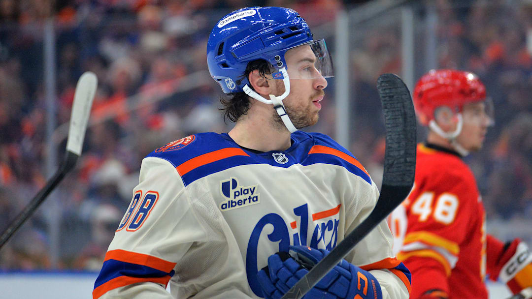 Calgary Flames v Edmonton Oilers