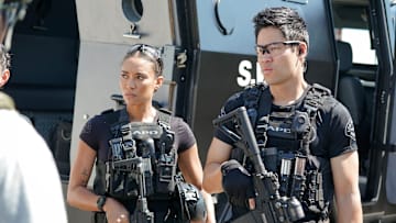 “Gang Unit” – When a spree of brutal stash house robberies spills into L.A., 20-Squad must team up with the sheriff’s department’s gang unit to unmask a violent crew who leaves no witness alive, on S.W.A.T., Friday, Oct. 25 (8:00-9:00 PM, ET/PT) on the CBS Television Network, and streaming on Paramount+ (live and on-demand for Paramount+ with SHOWTIME subscribers, or on-demand for Paramount+ Essential subscribers the day after the episode airs)*. Pictured (L-R): Annie Ilonzeh as Devin Gamble and