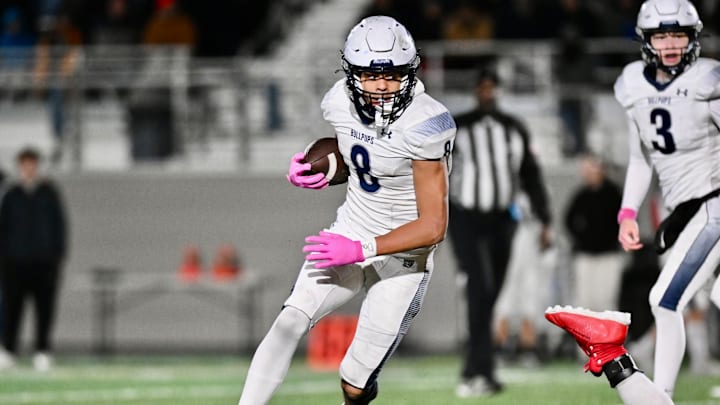 Slotback Jonah Keller, 8, and quarterback Sam Kincaid, 3, are two key returns for loaded Gonzaga Prep offense in 2025. Slotback Jonah Keller, 8, and quarterback Sam Kincaid, 3, are two key returns for loaded Gonzaga Prep offense in 2025.