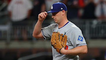 Evan Phillips se someterá a la cirugía Tommy John 