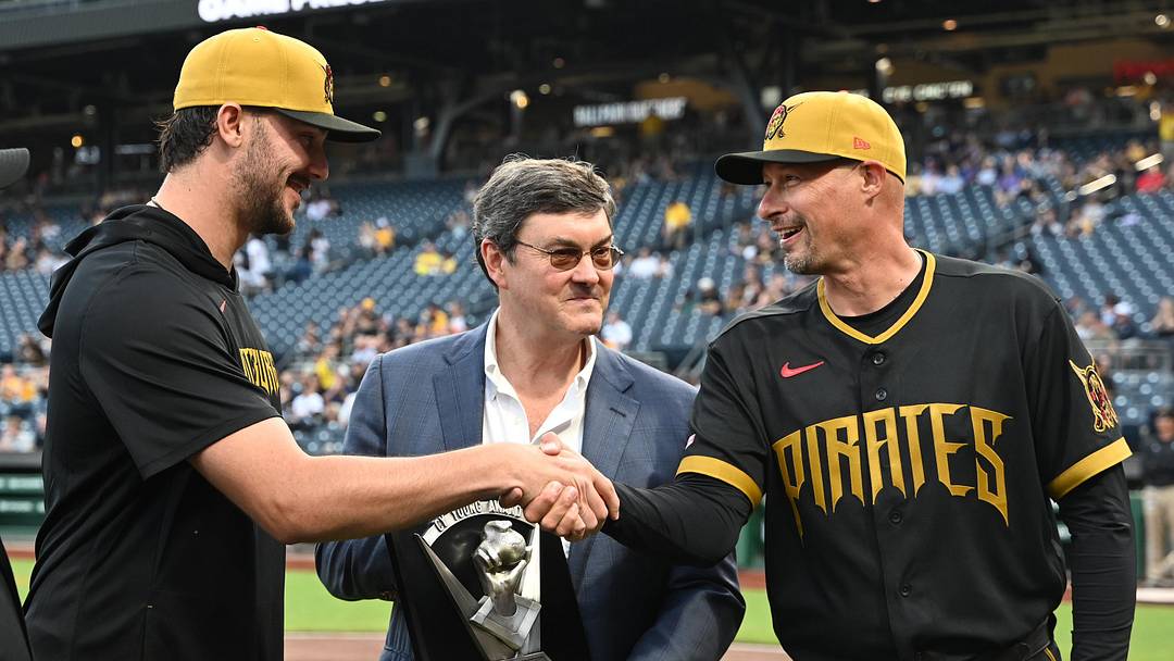 Pittsburgh Pirates starting pitcher Paul Skenes, manager Don Kelly and owner Bob Nutting Mandatory Credit: Philip G. Pavely-Imagn Images Pittsburgh Pirates starting pitcher Paul Skenes, manager Don Kelly and owner Bob Nutting Mandatory Credit: Philip G. Pavely-Imagn Images