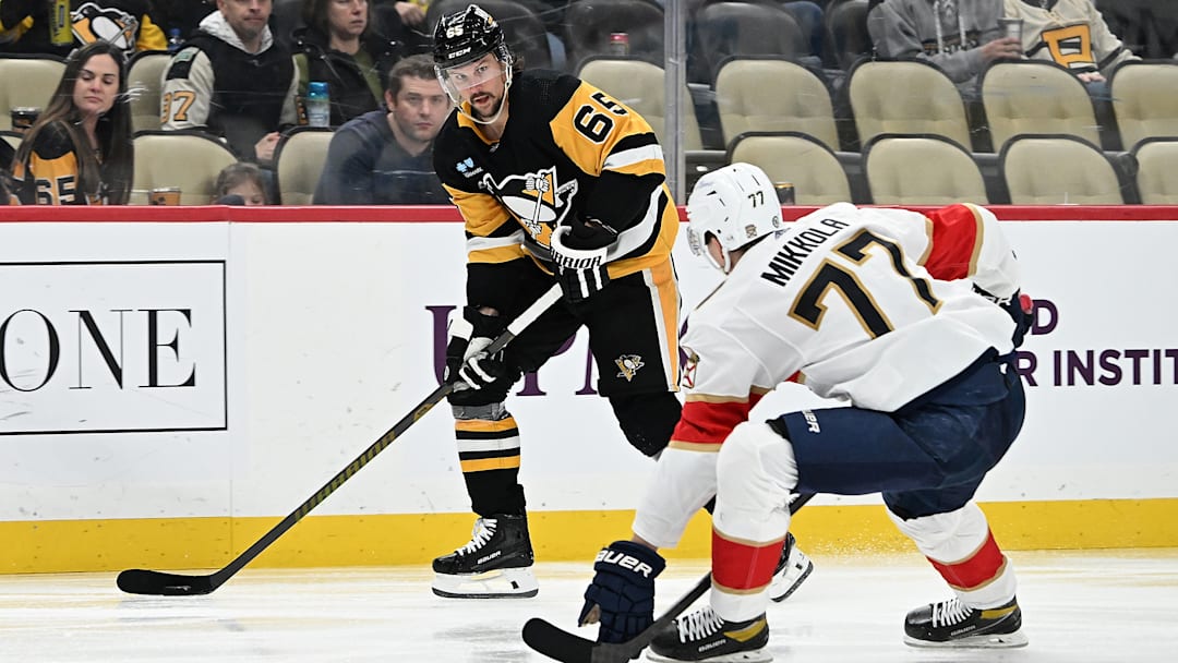 Florida Panthers v Pittsburgh Penguins