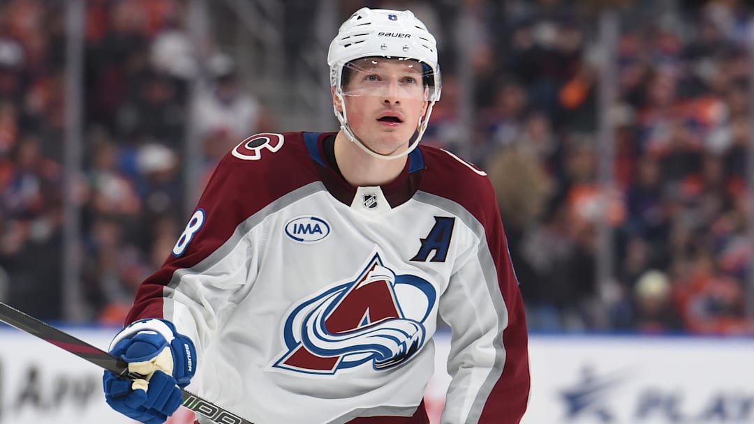 Colorado Avalanche v Edmonton Oilers
