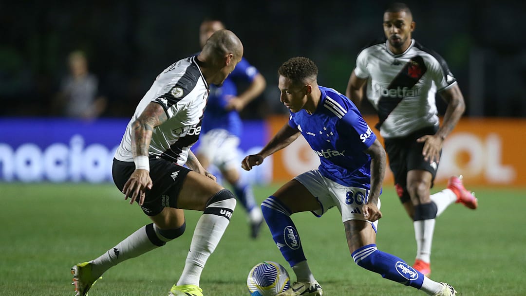 Cruzeiro e Vasco se enfrentam no Mineirão