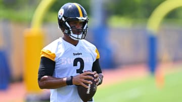 Russell Wilson firmó contrato con los Pittsburgh Steelers en marzo de 2024