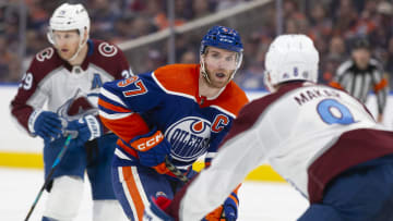 Colorado Avalanche v Edmonton Oilers