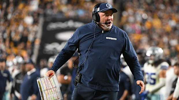 McCarthy's job could be in danger as the Cowboys fall to 3–3.