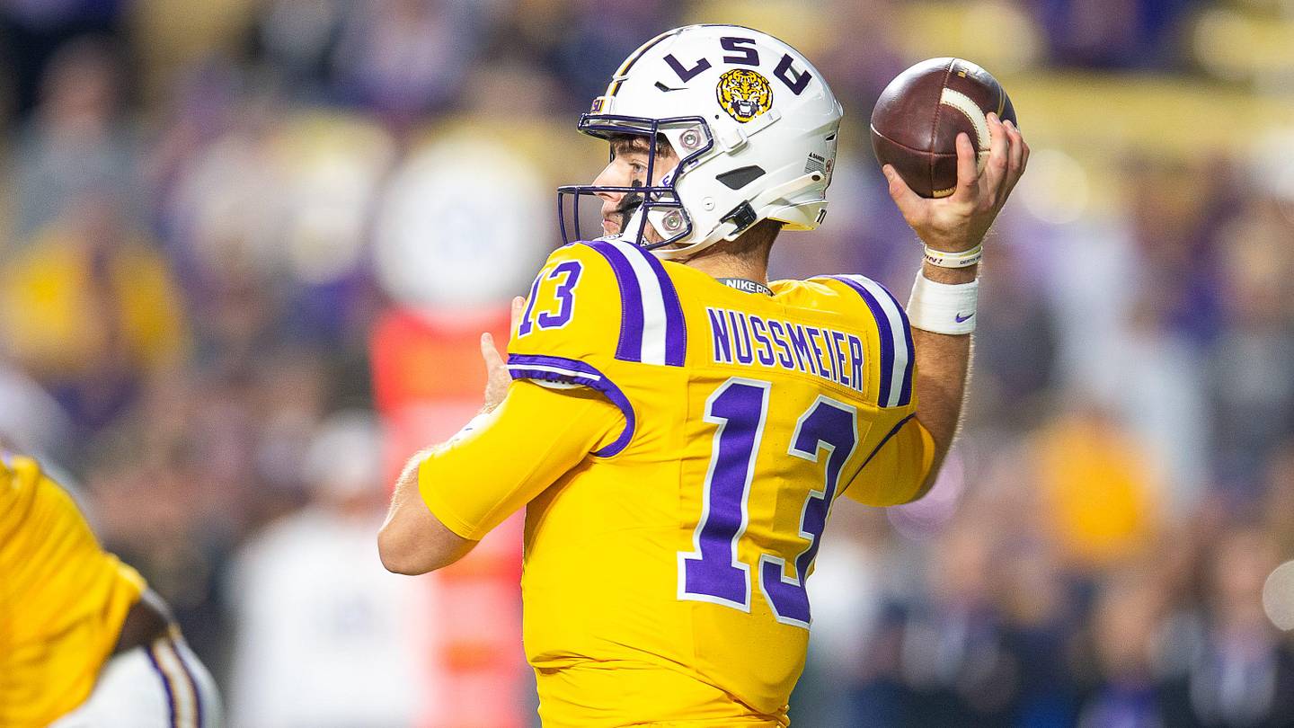 LSU Football Releases Official Depth Chart for Matchup Against the Baylor Bears