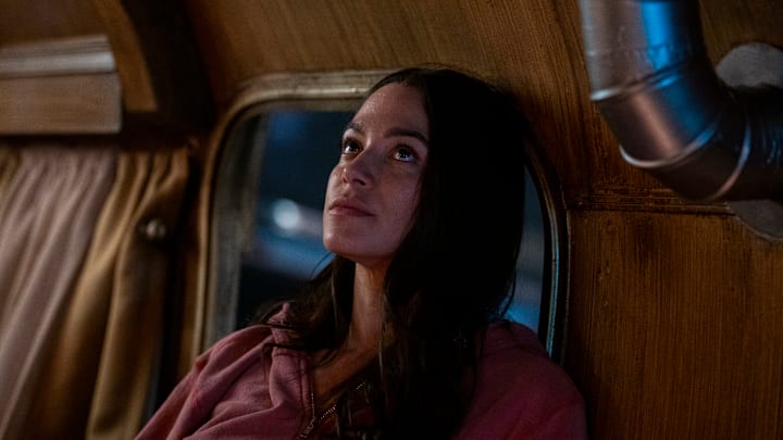 “False Alarm” – Station 42 responds to a false alarm call that escalates into a dangerous hostage situation, on FIRE COUNTRY, Friday, Dec. 6 (9:00-10:00 PM, ET/PT) on the CBS Television Network, and streaming on Paramount+ (live and on-demand for Paramount+ with SHOWTIME subscribers, or on-demand for Paramount+ Essential subscribers the day after the episode airs)*. Jared Padalecki guest stars as Camden, a SoCal firefighter who immediately recognizes Bode’s raw talent.