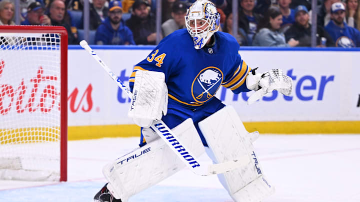 Buffalo Sabres goalie Alex Lyon