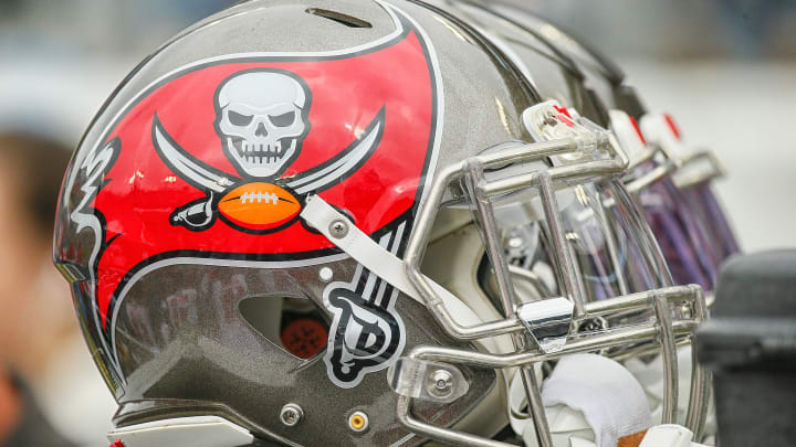 Tampa Bay Buccaneers v Tennessee Titans