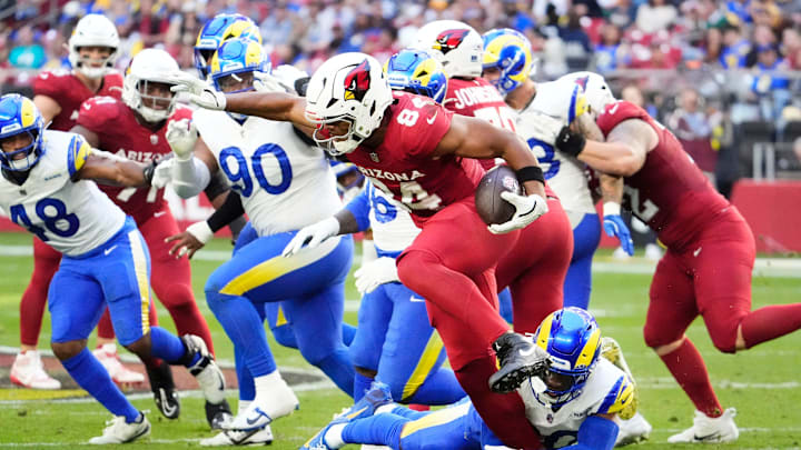 Bet on the Cardinals to cover the spread against the Rams in Week 18.