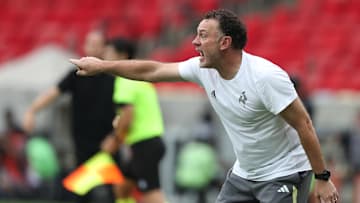 Gabriel Milito foi "superado" por Filipe Luís no Maracanã