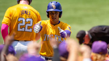 Derek Curiel 6, LSU Tigers take on the Tennessee Vols. Sunday, April 27, 2025.