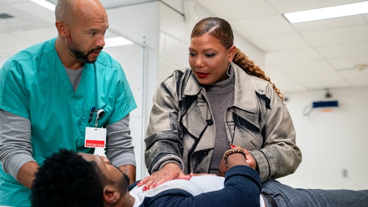 “Slay Ride” – A joyous holiday season turns into a cartel Christmas for McCall, whose romantic life reaches an inflection point when a crime syndicate holds her, Dante and her ex-husband, Miles (Stephen Bishop), captive in a hospital takeover. Also, Harry strives to break his years-long track record of giving Mel awful holiday presents, on the mid-season finale of the CBS Original series THE EQUALIZER, Sunday, Dec. 8 (8:30-9:30 PM, ET/PT) on the CBS Television Network, and streaming on