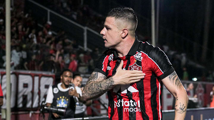 Renato Kayzer abriu o placar no Ba-Vi 504 