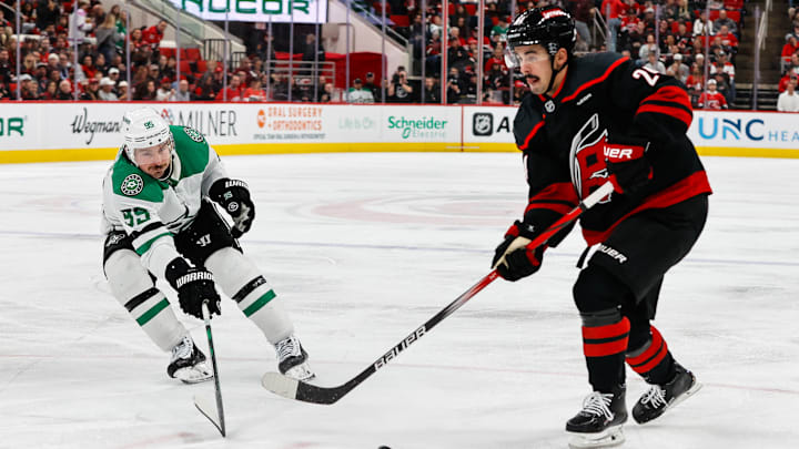 Dallas Stars v Carolina Hurricanes