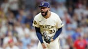 Los Yankees adquirieron a Devin Williams y enviaron a Néstor Cortés a Milwaukee 