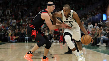 Khris Middleton solo pudo estar en dos partidos en la serie entre Bucks y Bulls 