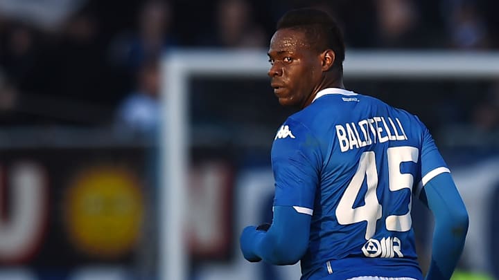 Balotelli pode retornar ao Campeonato Italiano nas próximas semanas Balotelli pode retornar ao Campeonato Italiano nas próximas semanas