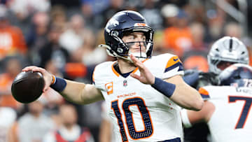 Denver Broncos v Las Vegas Raiders