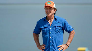 “Lovable Losers” – SURVIVOR Pictured (L-R): Jeff Probst. Photo: Robert Voets/CBS ©2025 CBS Broadcasting, Inc. All Rights Reserved.