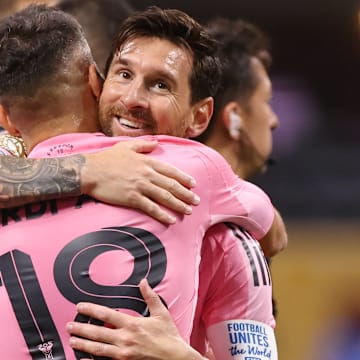 You can’t mention either Jordi Alba (left) or Lionel Messi (right) without mentioning the other.