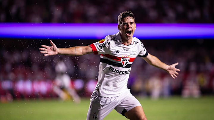Oscar foi decisivo em seu primeiro clássico pelo São Paulo em 2025