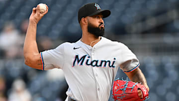 Sandy Alcántara está en la mira de los Dodgers 